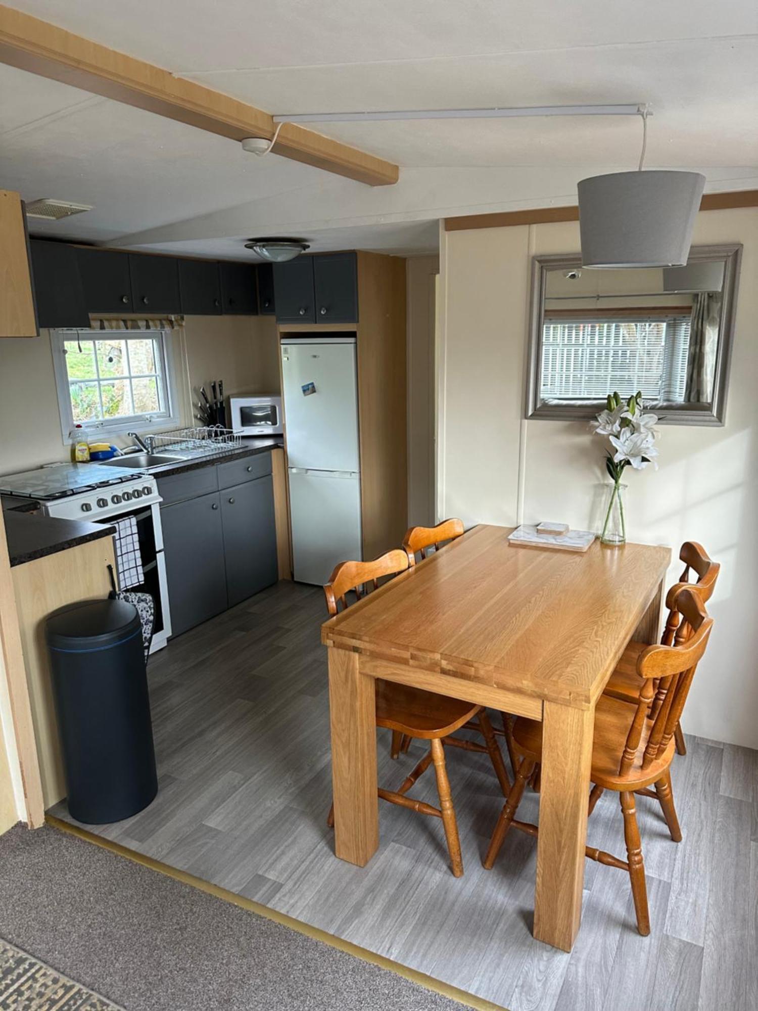 Static Mobile Home Set In Our 20 Acres Of Farmland Horspath Exterior photo